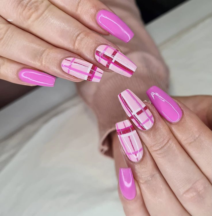 Best pink Graduation nail art ideas