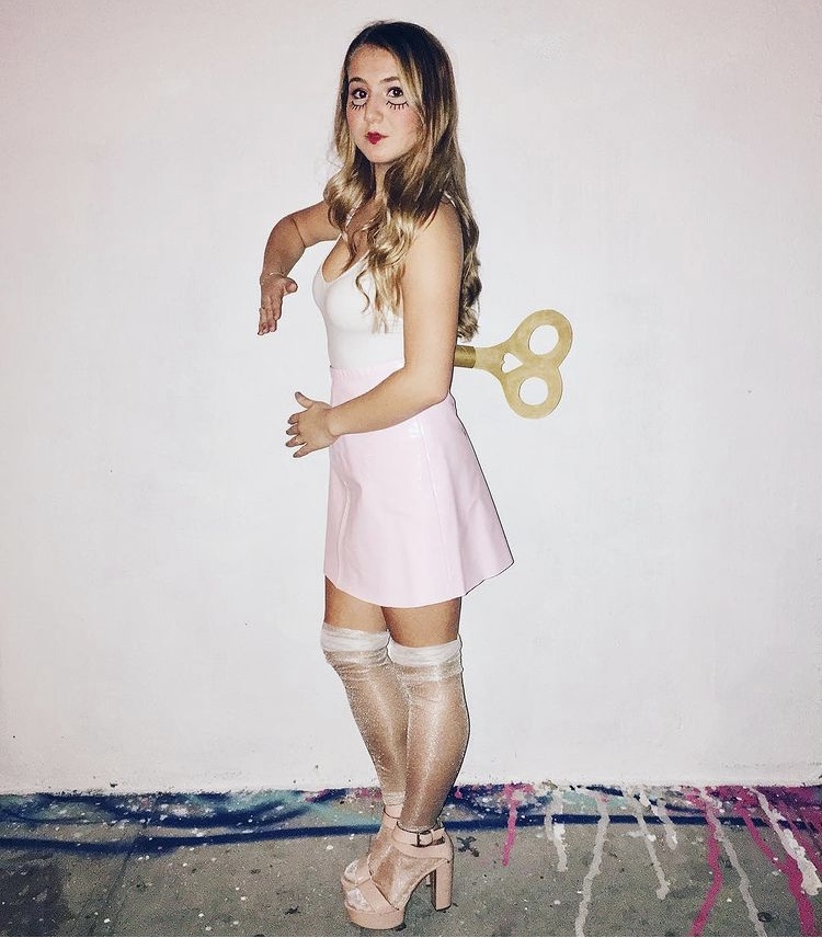 Hot college Halloween costumes for girls
