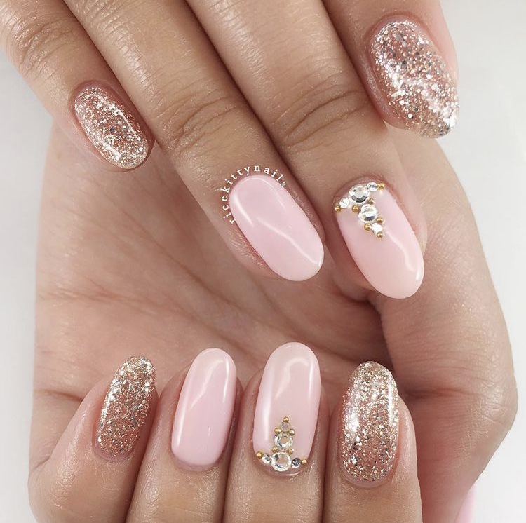 Pale pink rose gold nails ideas