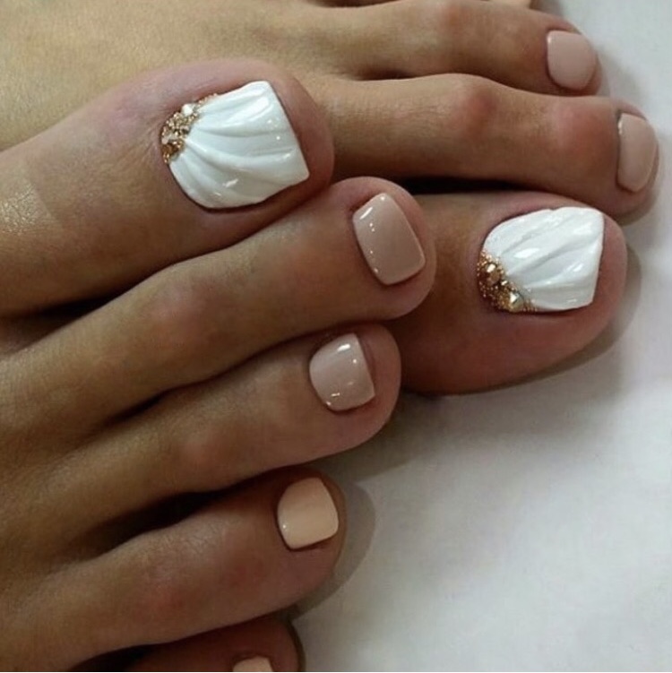 Shell summer white toe nail designs
