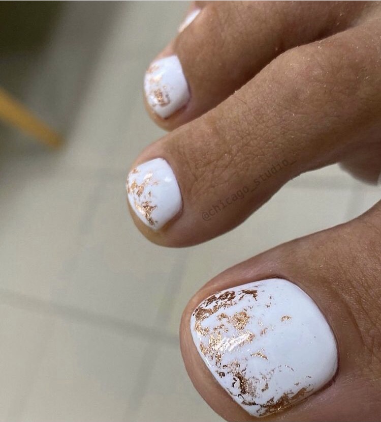 Gold summer white toe nail designs