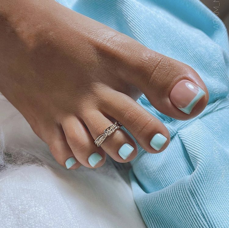 French Blue toe nail designs