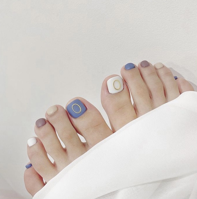 Easy Blue toe nail designs