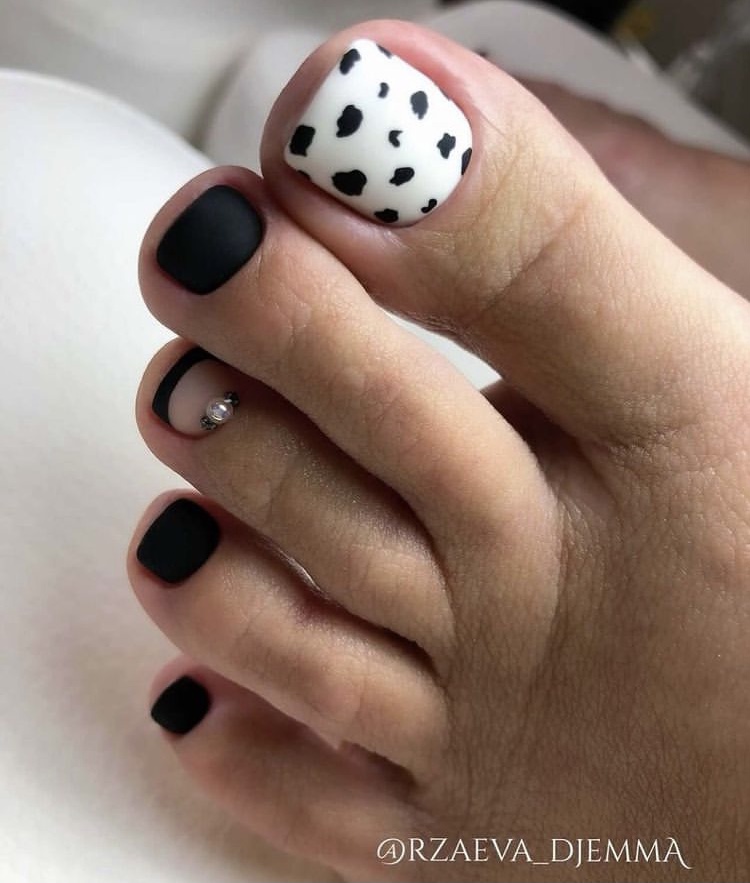 White black toe nail designs
