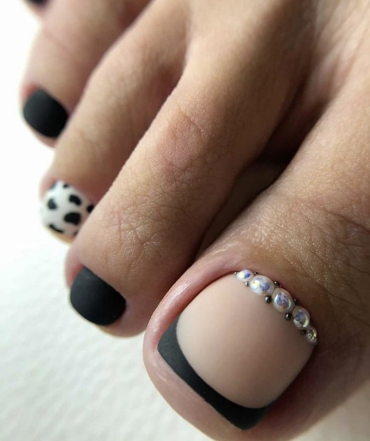 French tip black toe nail designs